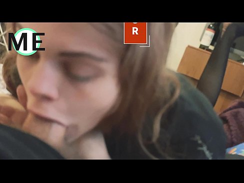 ❤️ Kurkkumulkku, revityt sukkahousut ja revityt korkokengät kiva tavata ❤ Porno at fi.naughtyhentai.ru ❤